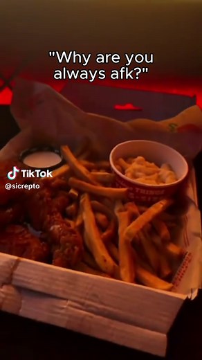 I love food 😭😭 #mm2 #roblox #funny #funnymoments #mm2funnymoments #sicrepto