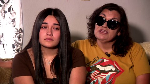 Tree trimmer dies after being rescued from 50-foot palm tree