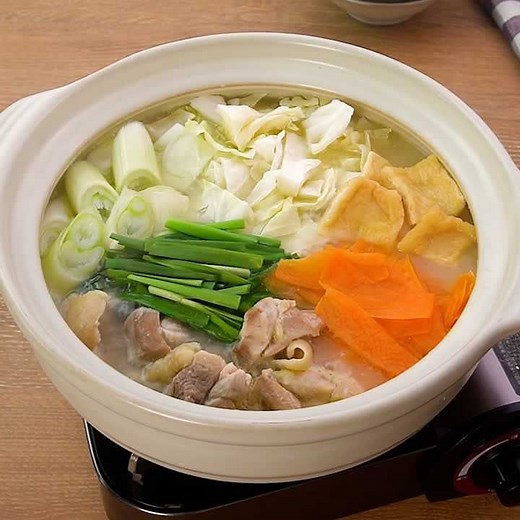 うまみ広がる！ 鶏味噌ちゃんこ鍋のレシピ動画・作り方 | デリッシュキッチン