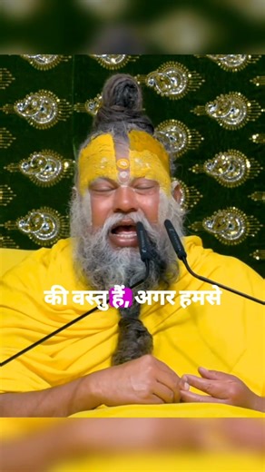 日本利用压电瓷砖将人们的脚步转化为电能。这些瓷砖能够捕捉你脚步产生的动能。当你行走时，你的体重和动作会对瓷砖产生压力，瓷砖会轻微弯曲，产生机械应力。瓷砖内部的压电材料会将这种应力转化为电能。每一步都会