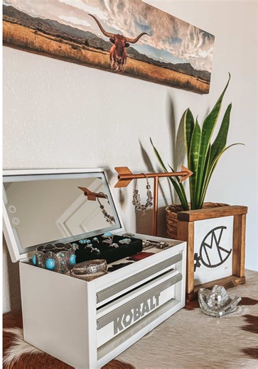 Transform a Mini Toolbox into a Western Jewelry Box