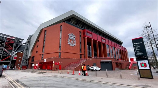 #DevolutionDelivers | We’ve been able to create more than 1,200 apprenticeships across the Liverpool City Region by working with big businesses including Liverpool FC, Airbus, Matalan and QVC. Large employers are required by Government to pay 0.5% of their wage bill towards an Apprenticeship Levy, so Mayor of the Liverpool City Region, Steve Rotheram, asked them to transfer any unspent Levy – a whopping £7m - to fund roles at smaller firms. At a special event at Anfield, Mayor of the Liverpool C