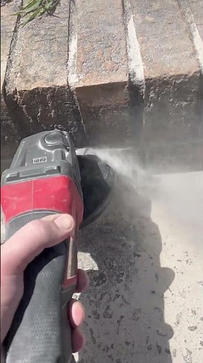 Diamond blade for tuck pointing