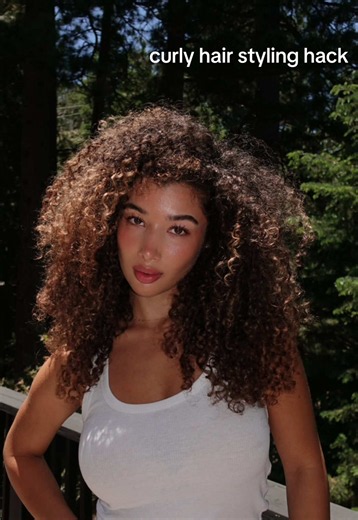 Separate Curls for Bigger Curly Hair Volume