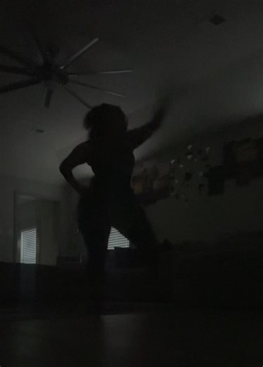 🔥 I loved the look of all the women who did this challenge in the dark, so I had to hit it one time for the one 😝🤭😈#majorette #cobra #fypシ゚viral dance challenge