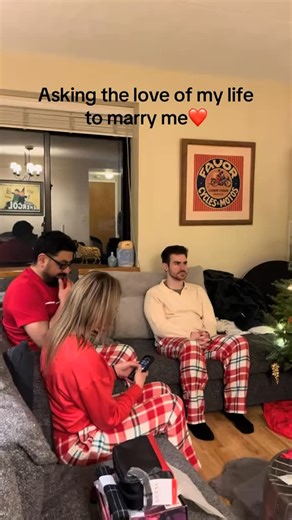 Anti-Feminism Australia on Instagram: "Normalise this. A man getting down on his knee to propose to a woman is an act of submission and a simp move. Women also want marriage more than men so they should be the ones to propose."