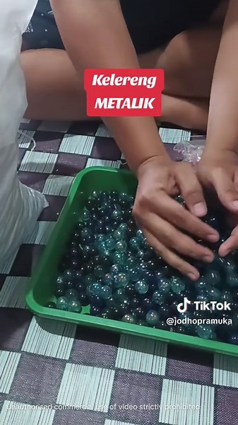 Kelereng Metalik: Permainan Tradisional Indonesia