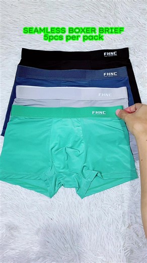 Stylish Seamless Boxer Briefs for Men