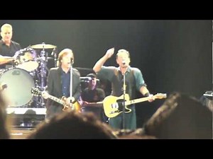 Bruce Springsteen with Paul McCartney Twist and Shout Hyde Park 2012 HD