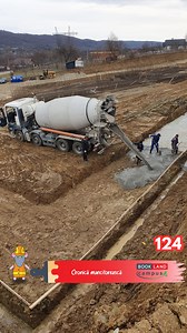 "Ploua, dar nu stam pe loc, c-avem oameni harnici-foc!", aici, pe santierul Campusului. Azi, am continuat cu turnarea cimentului pentru fundatia zidului de sprijin - lucram la pinteni cum se spune -, si acus-acus avem gata prima terasa. Adi al nostru e toata ziulica cu gandul la cota, iar prefabricatele marca BOMA Prefabricate tocmai si-au gasit un nou locsor! Haideti sa vedeti ce mai e pe la noi! Multumim din suflet bunilor nostri prieteni: Loteria Romana, SC Conim Partners SRL, Dagmar, #EftFur