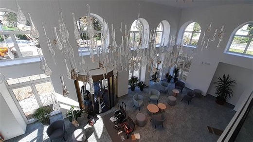 Lázně v Lipové mají nové srdce. S unikátním lustrem