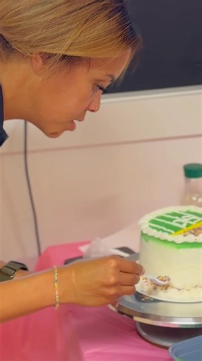 Winter Decorating Workshops are back at Enjoy Bakery! Grab a friend and spend an evening frosting, swirling, and creating your own sweet masterpiece. Each class includes all the materials, step-by-step guidance, and light refreshments — no experience needed, just bring your creativity! Tickets available under the “Decorating Classes” tab at enjoybakerymidlandmi.com￼. More classes are coming all season long — stay tuned for new themes and dates! #enjoybakery #midlandmi #cakeclass #cookiedecoratin