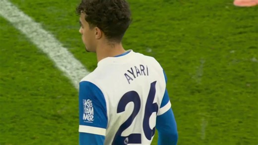 Casemiro's deflected shot doubles Man Utd's lead