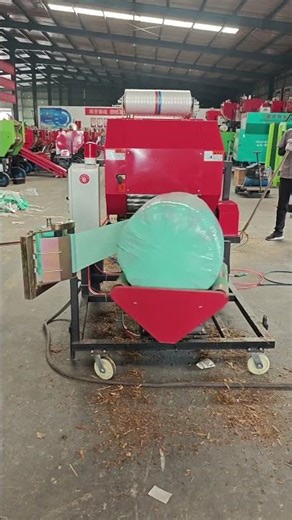 How to make silage for animal feed by a silage packing machine ?