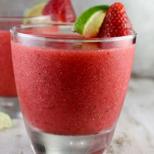 Strawberry Daiquiri (Better than a Mix) - Miss in the Kitchen