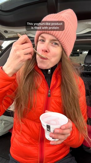 Skyr is a tasty Icelandic favorite! 🇮🇸😋❤️ This yogurt-like product is filled with protein and comes in countless flavors ☕🍓🍬 Skyr is the perfect breakfast or snack for the road 🚙💨 Grab it in a gas station when you’re on a road trip and enjoy it as breakfast to go! | Guide to Iceland
