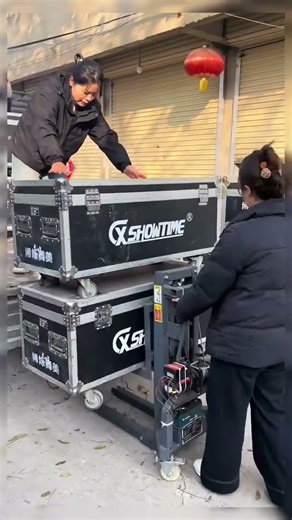 DeHeavy Cargo? No Problem! 💪 300KG Loading & Unloading Machine in Action | Factory Direct Equipment