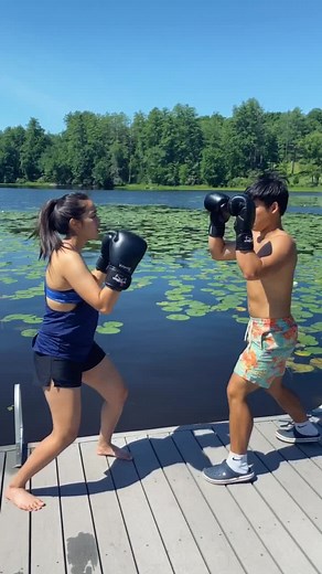 I was not expecting that at all !!! 😳😳😳 #boxing #couplesworkout #foryoupage