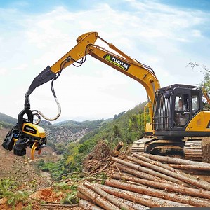 [Hot Item] Ycf135FM-F60 Yuchai Tree Cutting Machine Forestry Machinery Tree Harvester