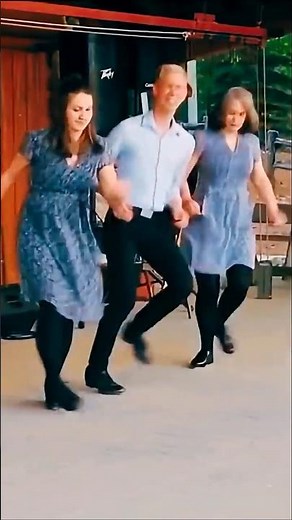 Ooga #appalachia #traditionaldance #clogging