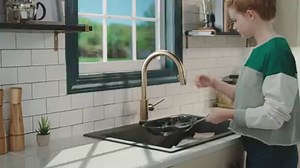 19 reactions | La tecnología Delta® Touch2O® permite a los usuarios iniciar y detener el flujo de agua con un simple toque en cualquier lugar, excepto la salida de agua. Disponible en más estilos que nunca, es una tecnología que innova la cocina y hace la diferencia en tu hogar. Para más información visite: www.deltafaucet.com/design-innovation/innovations/kitchen/touch2o-technology | Delta Faucet | Facebook