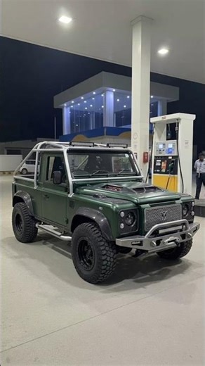 Craziest Modified Old Defender ❤️ #defender #modified #shorts