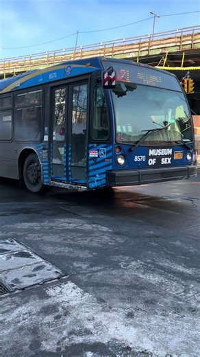 Bx21 going to Mott Haven-136th Street #mtabus #nycbus #bustransit #bustravel #nycta #publictransport