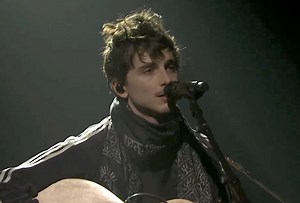 Timothée Chalamet Performs A Selection Of Bob Dylan's Hidden Gems As SNL's Musical Guest — Watch - TVLine