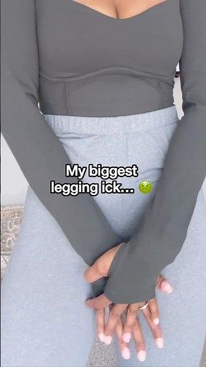 Ditch 🐫-toe for comfort on studio days. #leggings #tryon #activewear