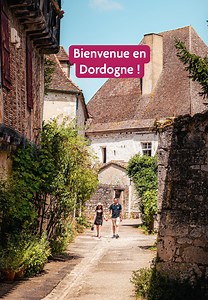 🌄 Partez à la découverte de la Dordogne autrement ! Entre nature, patrimoine et villages de charme, laissez-vous surprendre par ce territoire aux mille facettes. Une immersion au cœur du #PaysdeBergerac, ça vous tente ? 👣✨ | Pays de Bergerac Tourisme