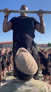 Army Ranger evaluates Special Operations recruits in max pull-ups during the Hell Day Tampa Event | Armament Analysis