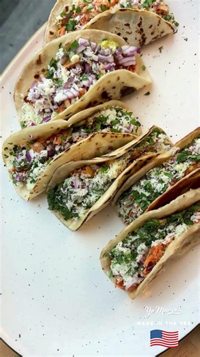 LATIN MARINARA SAUCY CHICKEN TACOS - MADE IN THE USA #canada #recipe #canadianstyle #madeintheusa