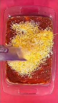 7 Layer Dip is a Crowd Pleaser! 🍅 #easyrecipes