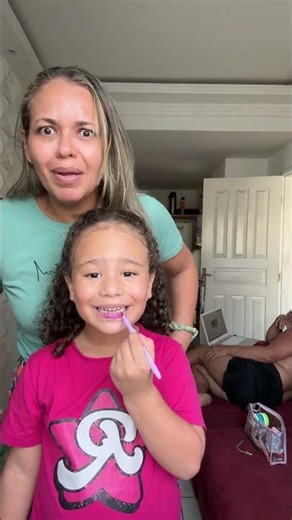 This isn't lipstick, it's a felt-tip pen #izadoralima #shorts