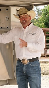 Everyone knows Clinton is a sucker for pretty. Add in functionality and it can’t get any better. That’s why he loves Stillwell Inc.’s Vaquero Jack - built for horsemen by horsemen. #stillwell | Downunder Horsemanship