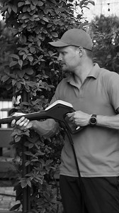 Looking to get your home's exterior cleaned? Soft washing is the safe alternative to pressure washing! It effectively breaks down dirt, debris, webs, nests, and all kinds of contaminants on contact without causing any damage. Plus, it’s a great solution for cleaning nearly any surface of your home! ✅ roof and solar panels ✅ awnings ✅ gutters ✅ windows ✅ patios ✅ decks ✅ pavers ✅ driveway and more! And did we say its environmentally friendly, too? Click the link below to LEARN MORE Un-Franchise O