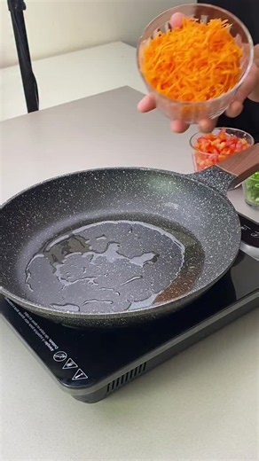 🍽️ Tá sem ideias do que cozinhar hoje? Cansou de fazer sempre as mesmas receitas? 😩 Calma! Eu tenho a solução! 👇 🔥 247 receitas para fazer na Air Fryer ✅ Fáceis ✅ Práticas ✅ Deliciosas ✅ Perfeitas para o dia a dia 👉 Clique no link da bio e comece hoje mesmo! #airfryerrecipes #receitasairfryer #airfryerreceitas #receitafacil #airfryer #receitarapida #receitacaseira #receitassaudaveis #receitas #culinaria #comida #comidacaseira #airfryerrecipes #receitaboa #instafood #foodlover #food #cozinha