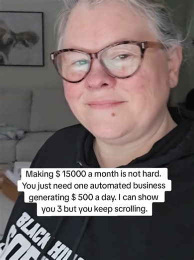 Thinking about being able to afford vacation this summer but still want options beyond another job? This is for you...👇🏼 Three online skills beginners are learning right now: 1️⃣ Print on demand. You create simple designs. The platform handles the printing and shipping. 2️⃣ Digital journals and planners. Design once in Canva. Upload. No inventory. No packing boxes. 3️⃣ Affiliate marketing. You recommend things you already use and trust. This is the path I chose and I learned it all from my pho