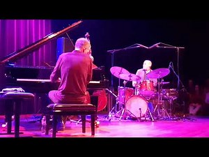 BRAD MEHLDAU TRIO LIVE