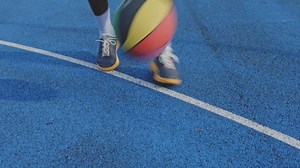 Schuhe für Mutige! Der ECCO ST.1 ist aus Vollnarbenleder und enthält Nubukdetails. Er wurde in unseren eigenen Gerbereien für besonderen Komfort hergestellt. Erreiche all deine Ziele! #MovesLikeYou. https://bit.ly/2MpYI3c | ECCO