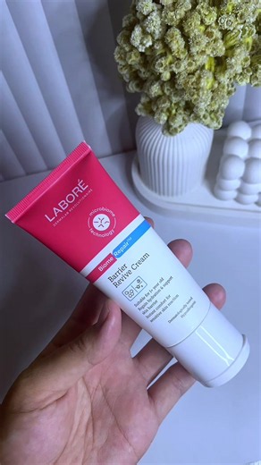 Moisturizer untuk Kulit Kering & Sensitif — Dermatology Approved