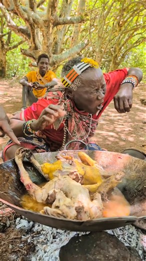 One Taste… And Aunt Lost Control! 😂🔥 | African Bush Cooking Moment | फिर क्या हुआ?