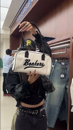 Store 23! Lakeshore Mall, Thane #bonkerscorner #thane #retailtherapy #shopnow #storevideo