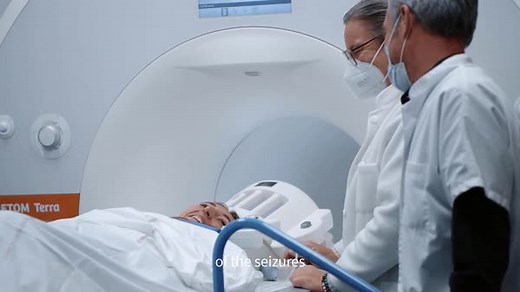 12K views · 84 reactions | Patients with neurological diseases may benefit from the exact localization of their brain lesion and subsequent surgery, thanks to high-end magnetic resonance imaging. Learn more in our expert interview. https://bit.ly/3zfpjVK | Siemens Healthineers | Facebook