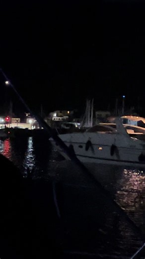 Una normale serata in Capraia: relax e divertimento