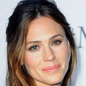 Jennifer Garner – Age, Bio, Personal Life, Family & Stats | CelebsAges