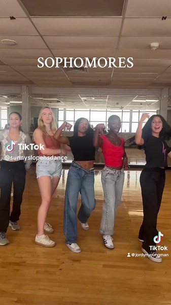 Introducing our performance dance team!! 💚👯‍♀️🪩#backtoschool #danxechallenge #vikingsmedia #backon74