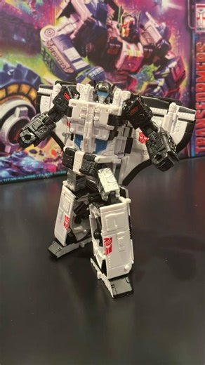 Galaxy shuttle(Astrotrain repaint) stopmotion🚂🚀 #transformers #hasbro #warforcybertrontrilogy