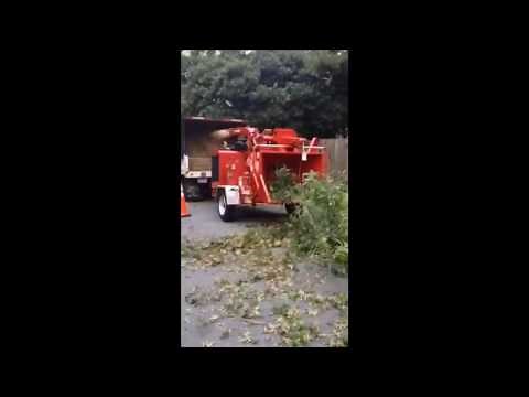 Morbark M15RX Brush Chipper with Winch Demonstration