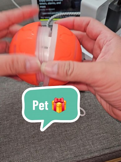 If you still havent figured out what to get the pet babies for fun and brain stimulation, i highly recommend this waterproof and rechargeable interactive ball. It is sturdy to withstand hours of fun and has a dual mode choice. #interactivepettoys #paratiiiiiiiiiiiiiiiiiiiiiiiiiiiiiii #wowow #blackfridaydeals #blackfriday #petgiftideas #giftguide #holidayhaul #dogsoftiktok